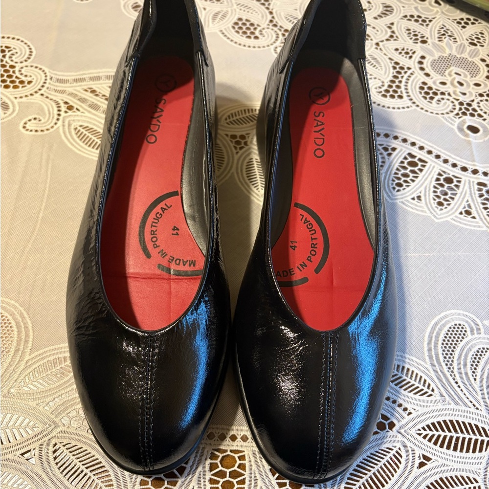 SAYDO SONIA BLACK PLUSH SLIP-ON SHOE (WOMEN'S) Size 41(US10.5) - Picture 5 of 7